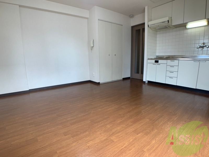 その他部屋・スペース　洋室を別の角度から撮影しました。イメージできますか？