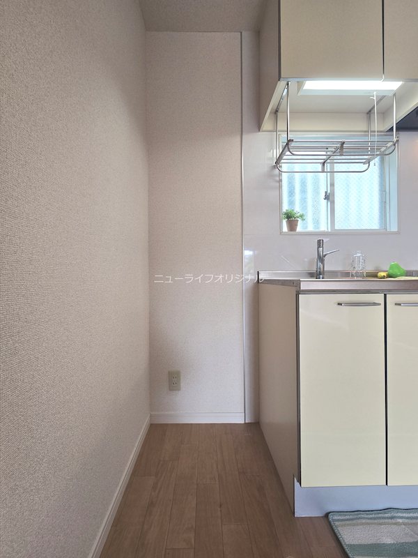 収納　押入れ付きで布団も楽に収納可能です。