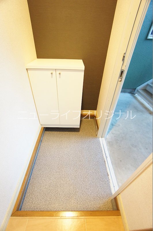 玄関　シューズＢＯＸ付きで玄関を綺麗に使えます。