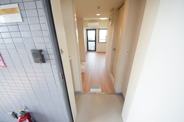 玄関　★お問い合わせはタウンハウジングまで★