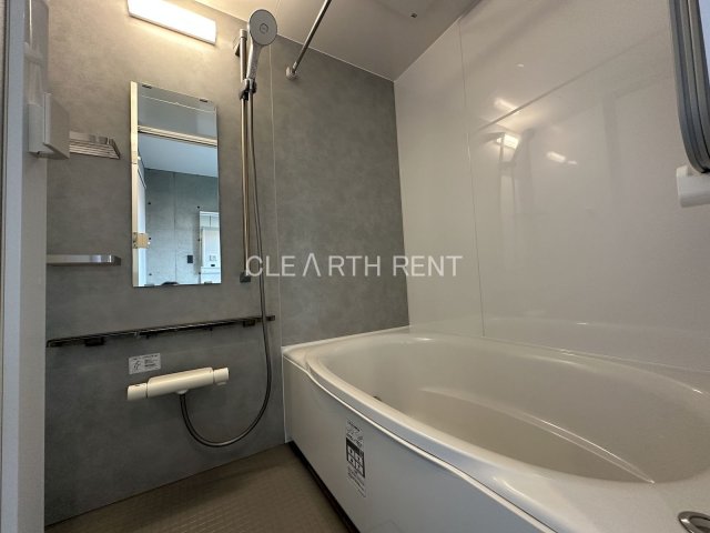 バス・シャワールーム　24時間浴室乾燥機付きバスルーム