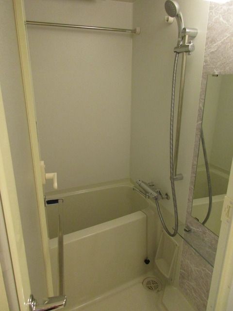 バス・シャワールーム　★同物件・参考写真★