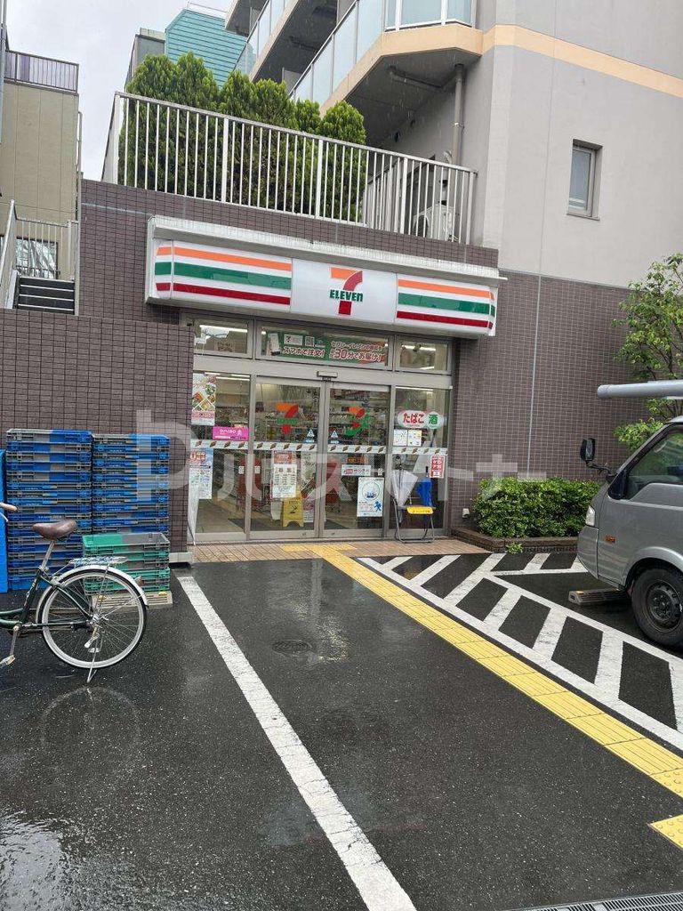 コンビニ　セブンイレブン板橋1丁目店（コンビニ）まで200m