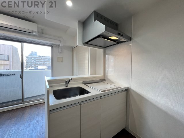 キッチン　IHコンロ付きのシステムキッチン！