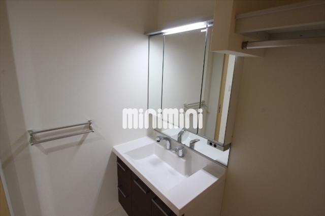 洗面設備　洗面台広くて支度もラクラク～