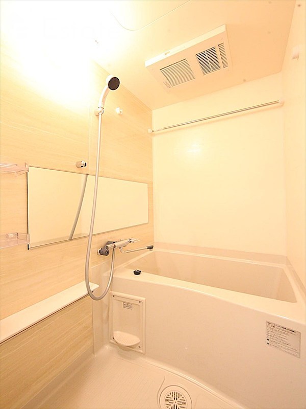 バス・シャワールーム　バスルーム