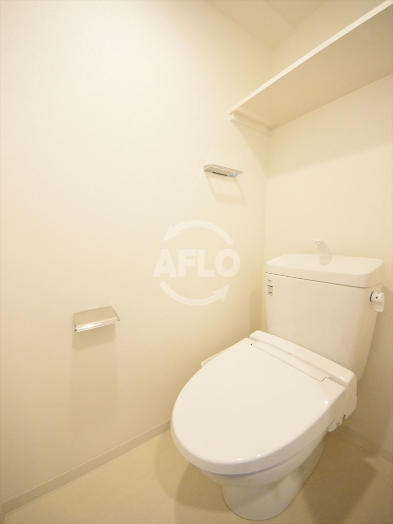 トイレ　ファーストフィオーレ本町イースト　温水洗浄便座