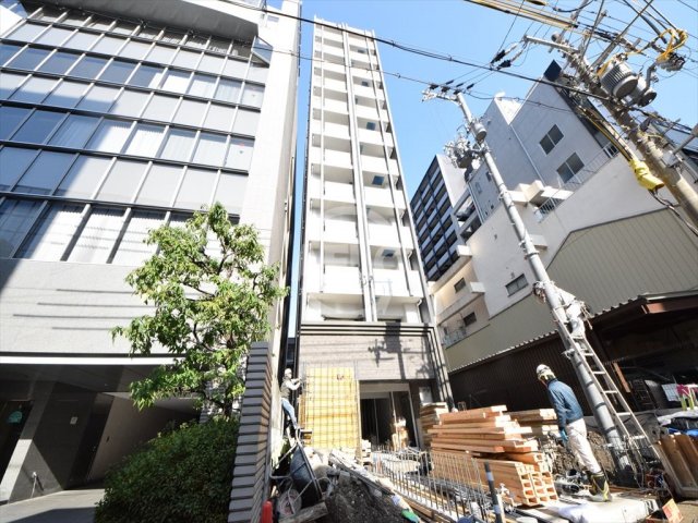 建物外観　ファーストフィオーレ本町イースト　外観