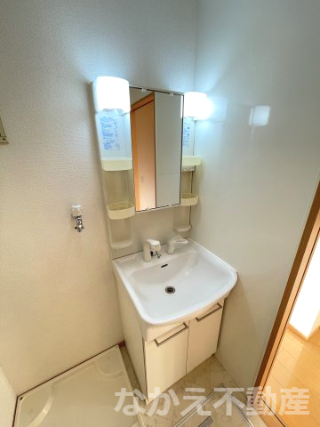 洗面設備　広い洗面スペース