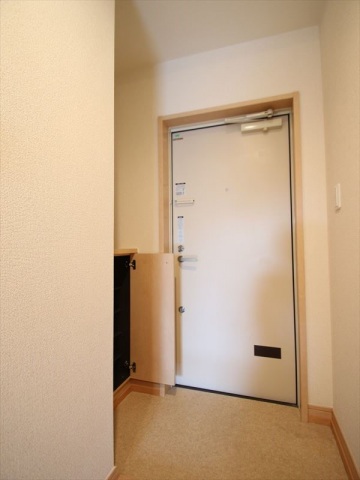 玄関　シューズボックスあります