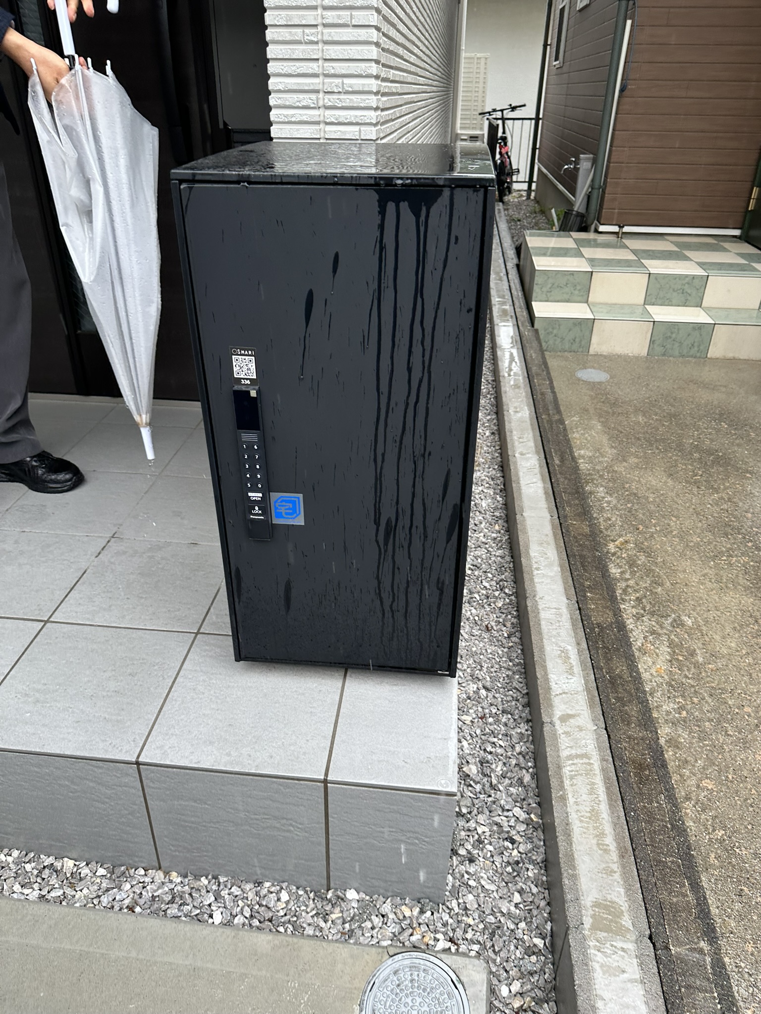 その他設備　玄関横には宅配ボックス