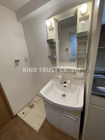 洗面設備　使いやすい洗面所です