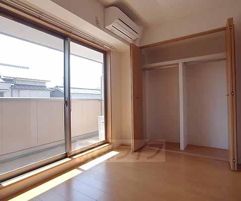 その他設備　冷暖房完備。暑い夏や寒い冬も空間を快適な温度に。