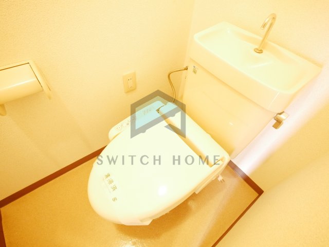 トイレ　トイレもきれいです