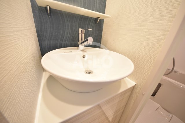 洗面設備　エスリード九条スタシオン　ボウル型独立洗面化粧台