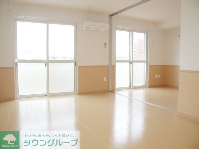 居室・リビング　お問合せはタウンハウジングまで！※現地待合わせ相談可能