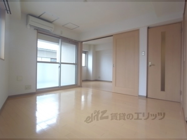 居室・リビング　洋室