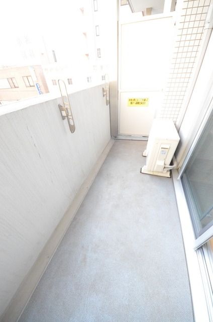 バルコニー　☆お洗濯物にはたっぷりとお日様を当ててください☆