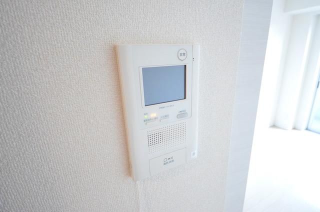 セキュリティ　☆来訪者をドアを開けずに確認できます☆