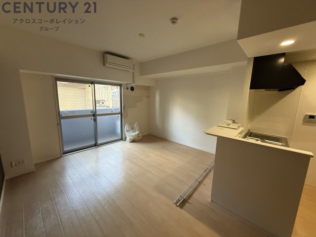 居室・リビング　エアコン付き13帖のの大きなワンルーム♪