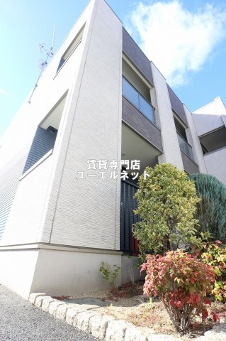 建物外観　シンプルで洗練されたデザインが毎日の暮らしに心地よさをプラス