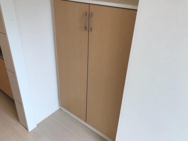 玄関　下駄箱