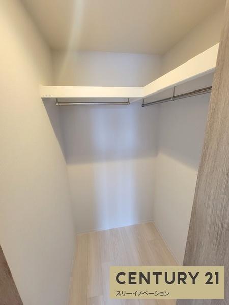 収納　★ウォークインクローゼット★