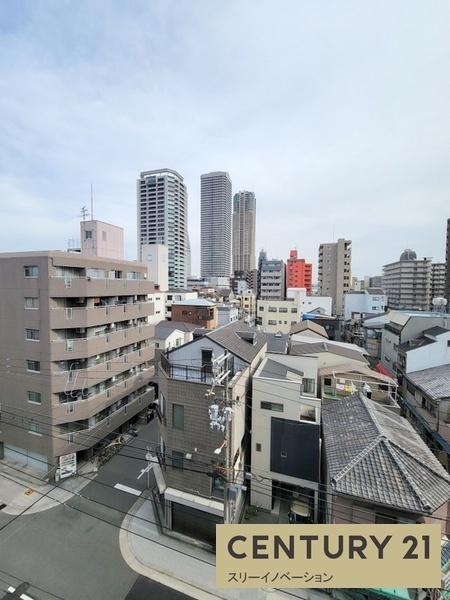 バルコニー　★物干しスペースたっぷり★