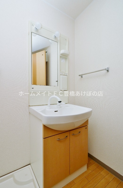洗面設備　同型別部屋写真