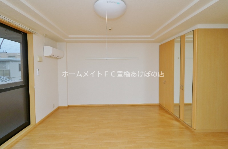 居室・リビング　同型別部屋写真