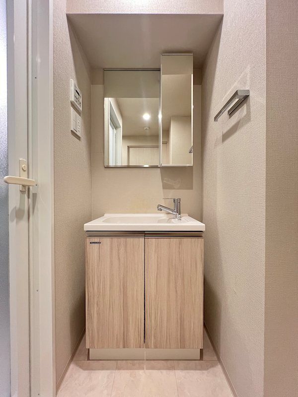 洗面設備　（別タイプ参考写真）ハイズ田端IIイースト　荒川区西尾久4