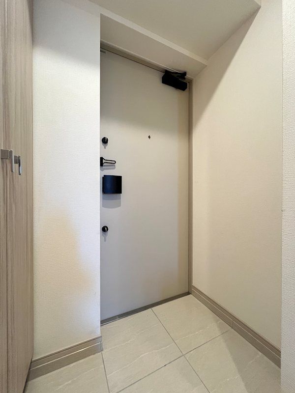 玄関　（別タイプ参考写真）ハイズ田端IIイースト　荒川区西尾久4