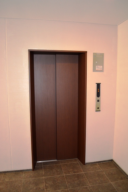 その他共有部分　エレベータです☆