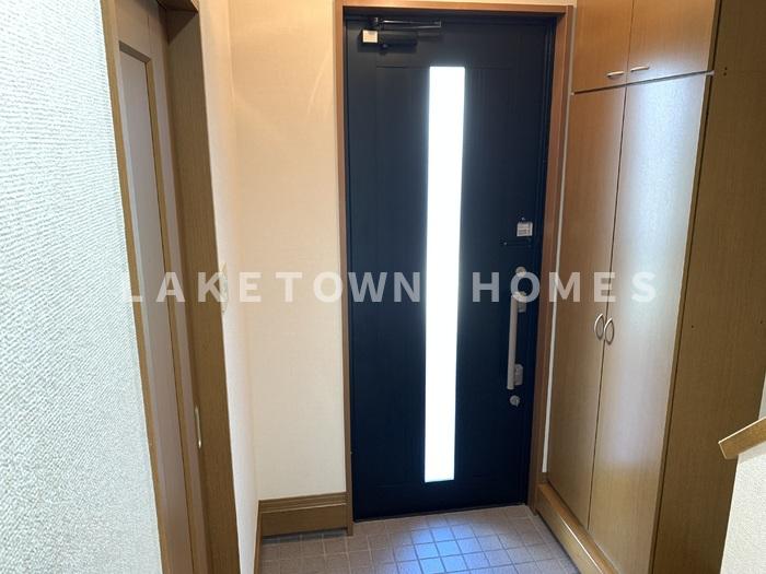 玄関　玄関ホールと玄関収納です。