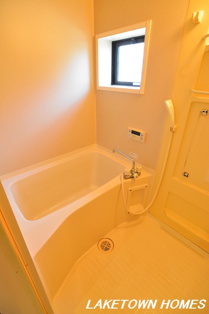 バス・シャワールーム　追い焚き機能付の浴室です。