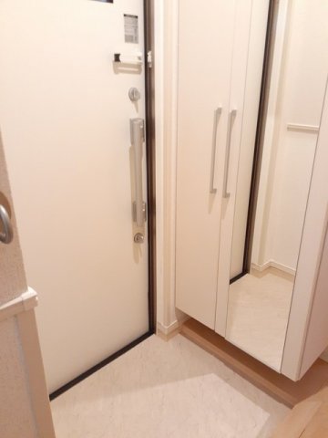 玄関　落ち着いた玄関です