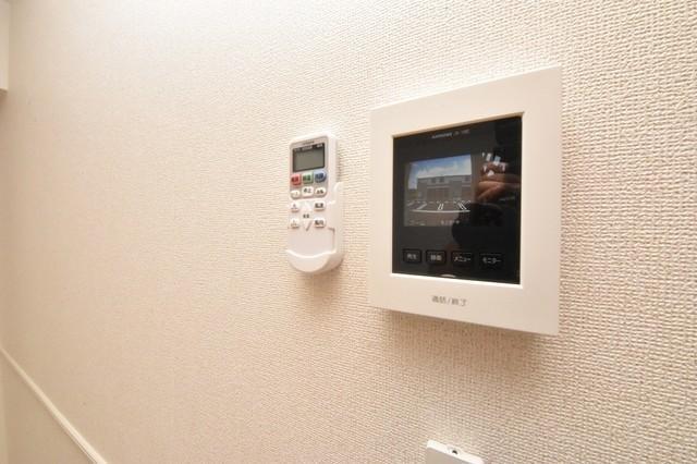 居室・リビング　モニター付きインターホン
