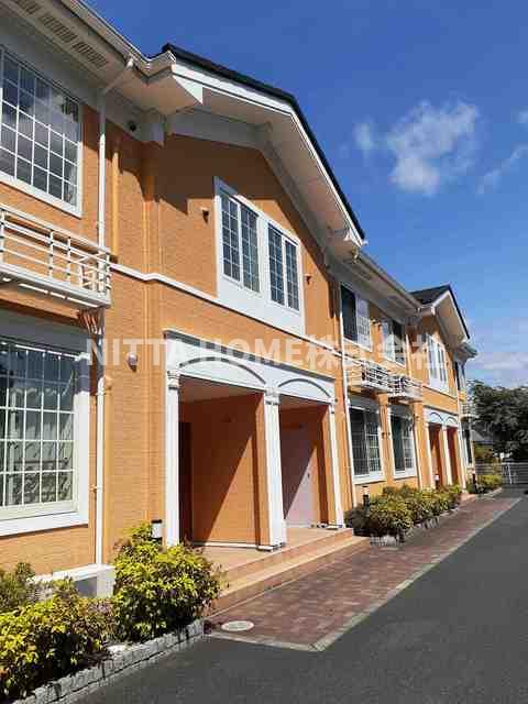 エントランス　清潔感のあるエントランスです◎