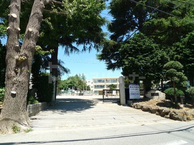 小学校　流山市立八木北小学校（小学校）まで740m