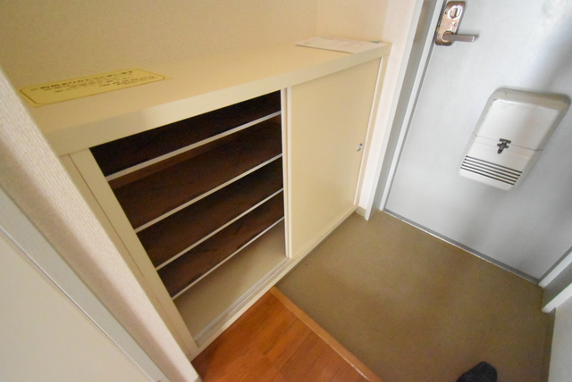 玄関　2019年3月6日撮影