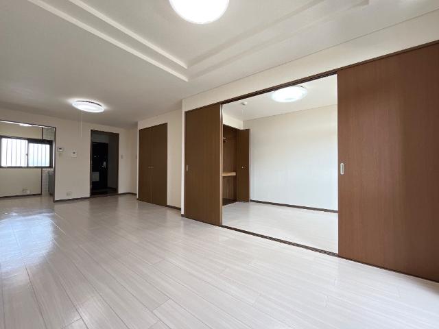 居室・リビング　リビング