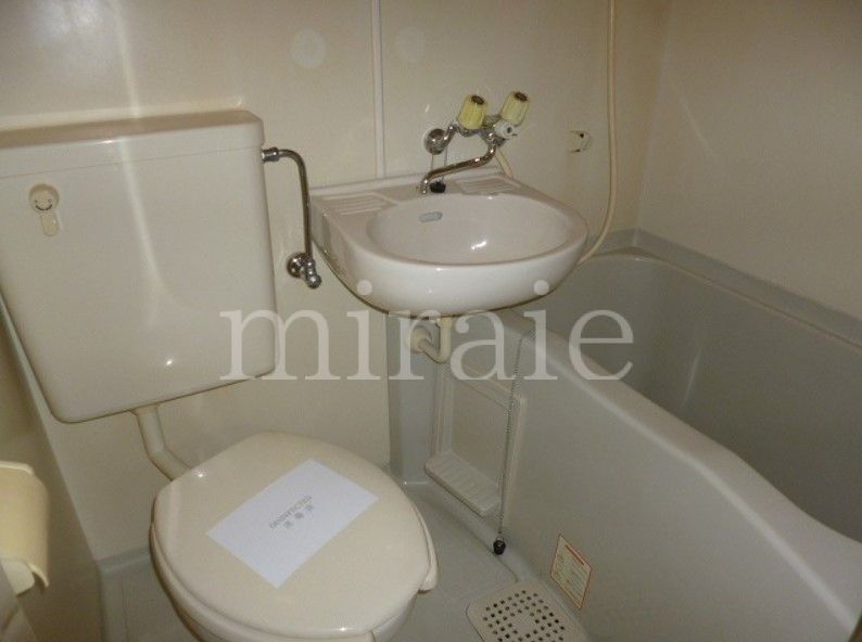 バス・シャワールーム　バス