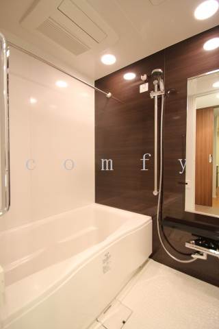 バス・シャワールーム　浴室乾燥・追い焚き付きバス