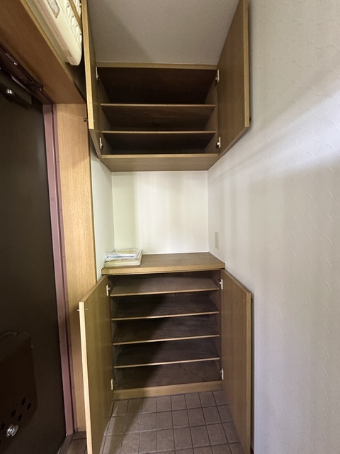 玄関　シューズボックス