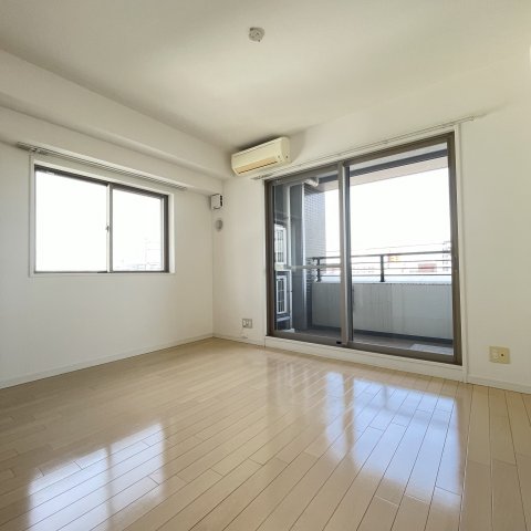 居室・リビング　同仕様タイプです