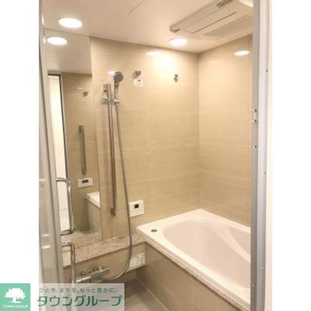 バス・シャワールーム　※写真は同タイプ住戸です。