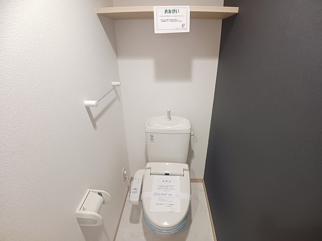 トイレ　トイレもきれいです