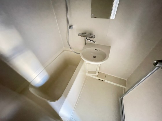 バス・シャワールーム　※別部屋の写真です