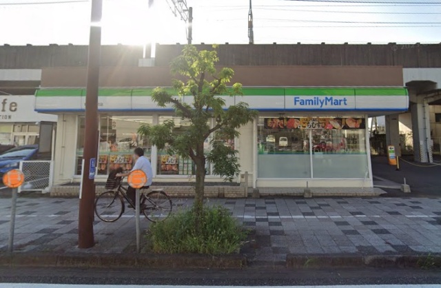 コンビニ　ファミリーマート　静岡吉野町店（コンビニ）まで87m