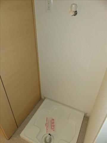 その他設備　室内洗濯機置き場です